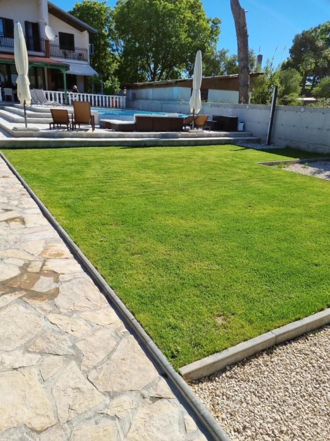 Villa Lukas Sukosan Exterior photo