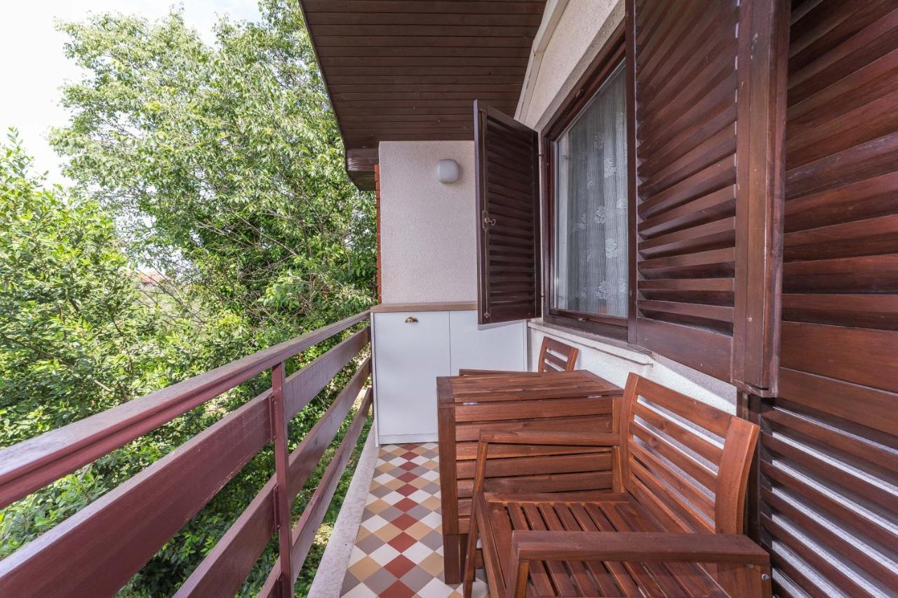 Villa Lukas Sukosan Exterior photo